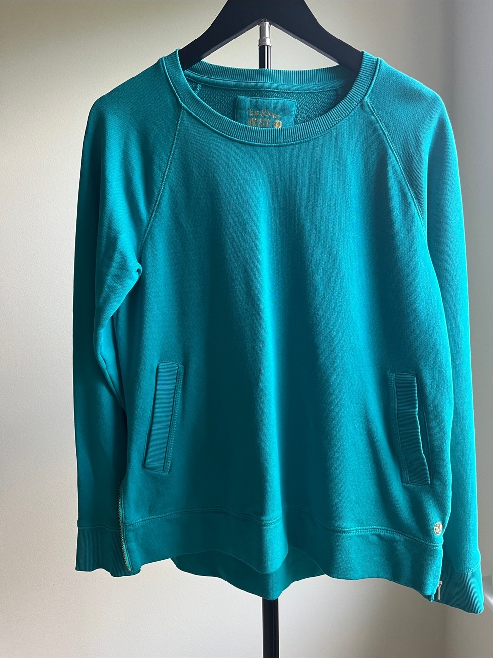 Lilly Pulitzer Teal Crewneck Sweatshirt with Front Pockets